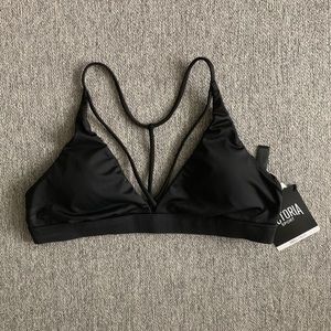NWT Victoria’s Secret Sports Bra